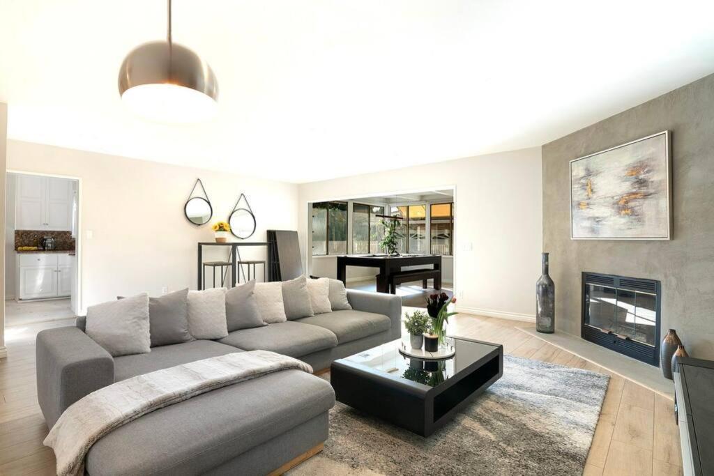 Large Home With Pool + Jacuzzi Los Angeles Exteriör bild