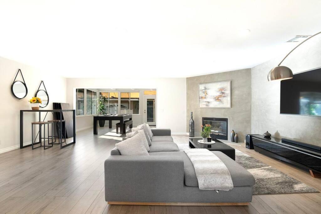 Large Home With Pool + Jacuzzi Los Angeles Exteriör bild