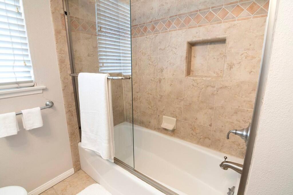 Large Home With Pool + Jacuzzi Los Angeles Exteriör bild