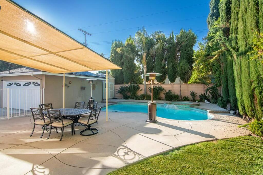 Large Home With Pool + Jacuzzi Los Angeles Exteriör bild